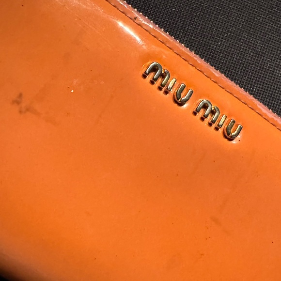 AUTHENTIC MIU‎ MIU Orange wallet - Picture 6 of 6